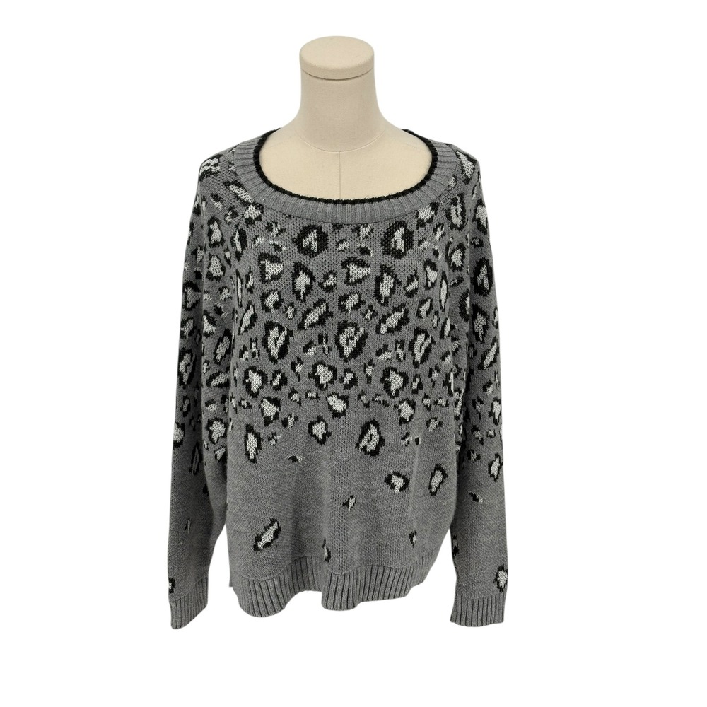 Unbranded Gray Leopard Print Long Sleeve Sweater Scoop Neck (Est Size L/XL)